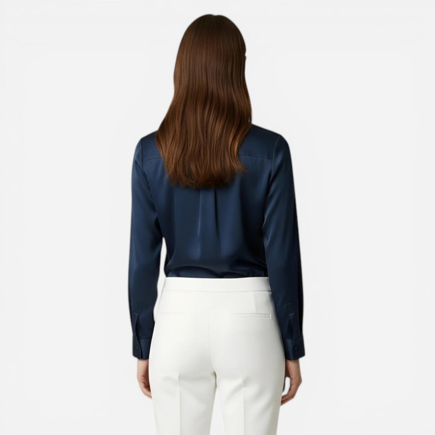 Chemisier satiné pour femmes, élégant à manches longues, blouse de bureau raffinée.
