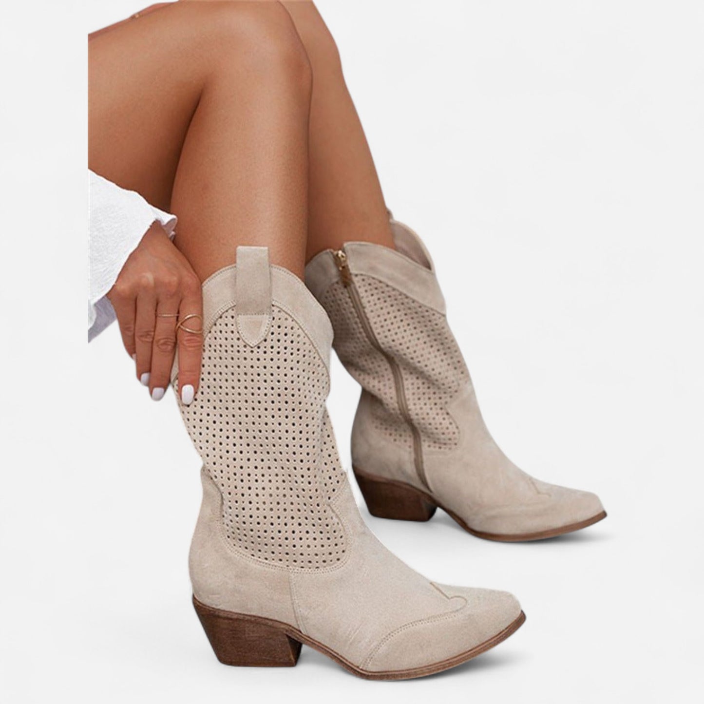 Bottes Western Perforées en Suède - Talon Bloc Chic Décontracté