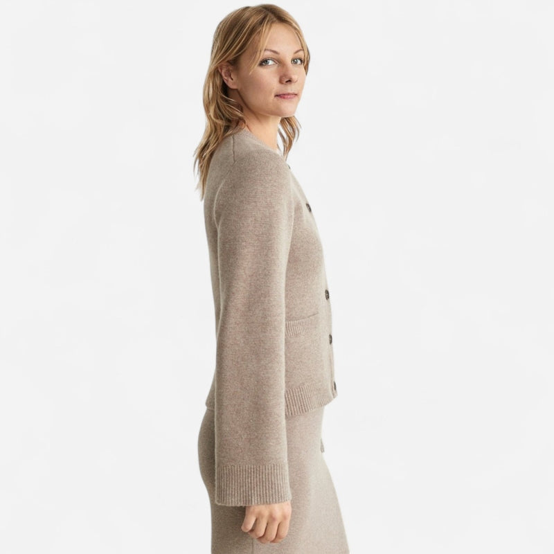 Québec Élégance Cardigan Camille - Cardigan Élégance en Maille pour un style raffiné