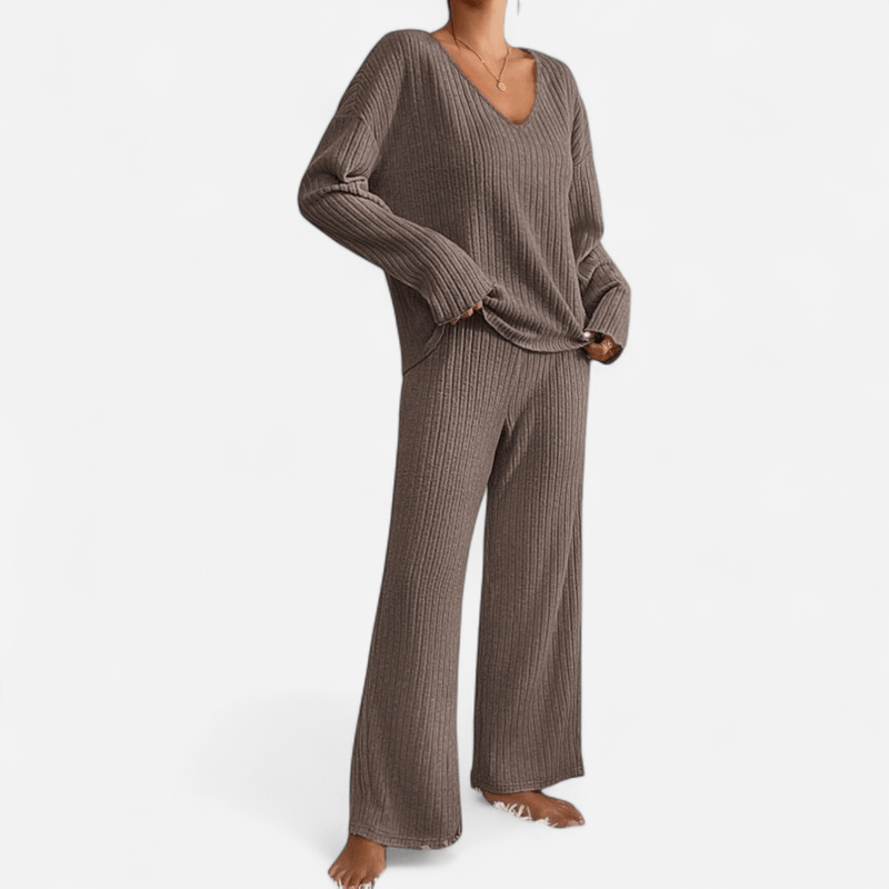Québec Élégance Clothing set Kathy - Ensemble tricoté à col en V pour un style décontracté
