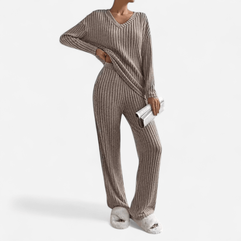 Québec Élégance Clothing set Kathy - Ensemble tricoté à col en V pour un style décontracté