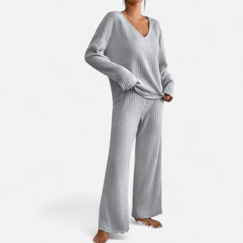Québec Élégance Clothing set Kathy - Ensemble tricoté à col en V pour un style décontracté