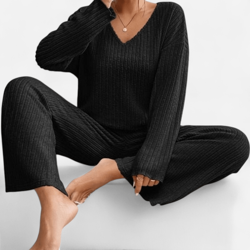 Québec Élégance Clothing set Kathy - Ensemble tricoté à col en V pour un style décontracté