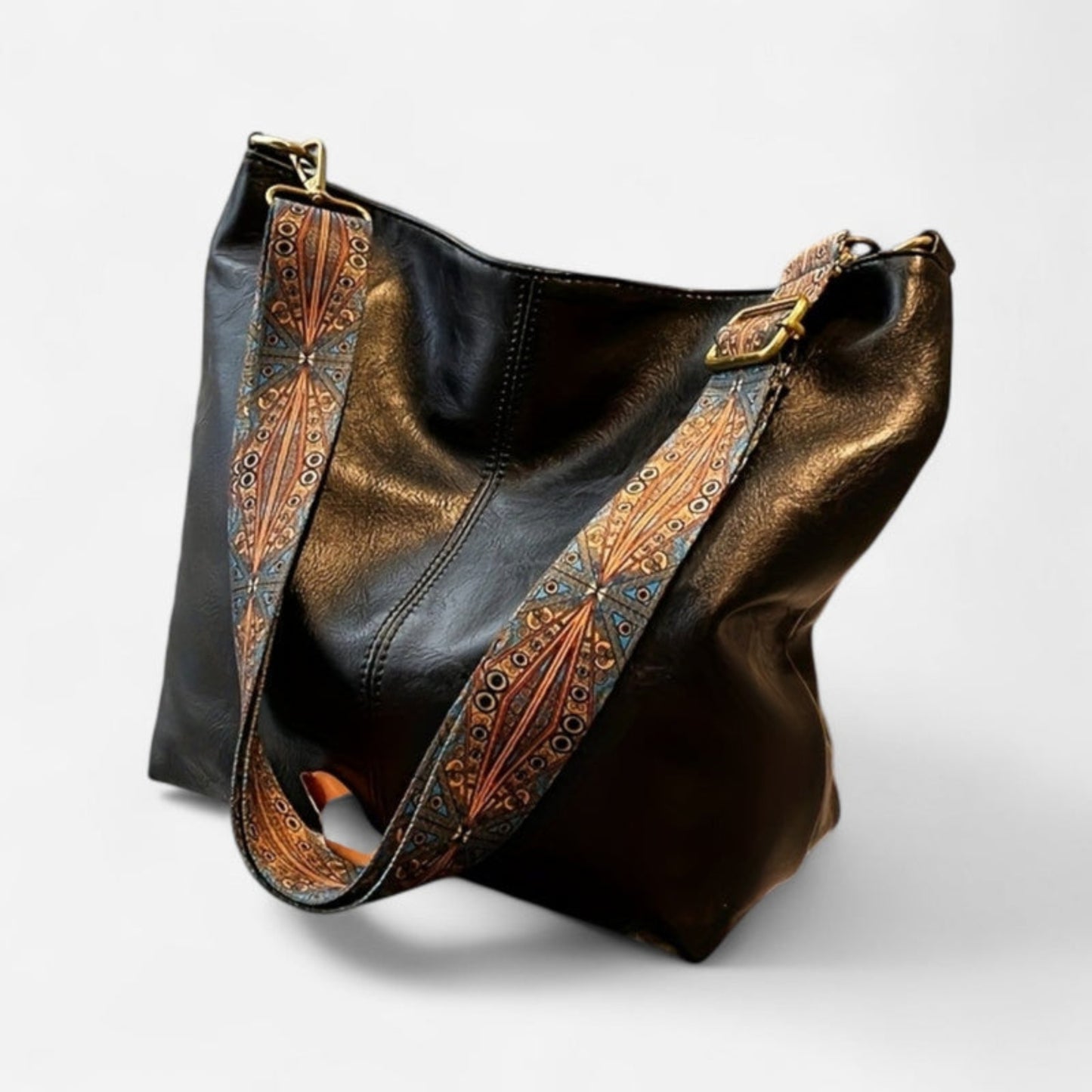 Québec Élégance Leather bags Ruby - Sac en cuir élégant avec compartiments pratiques