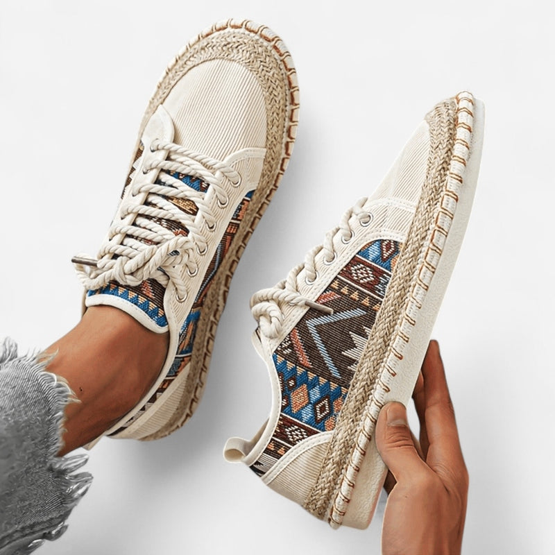 Québec Élégance Shoes Sky - Sneakers nomades aztèques alliant confort et style