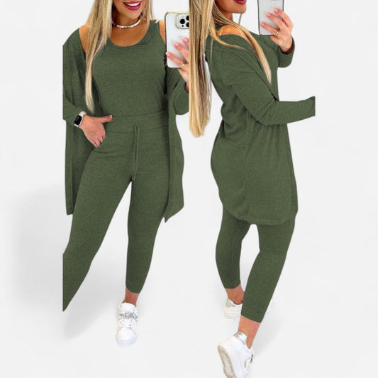 Québec Élégance Two-Piece Suit Maja - Ensemble tricolore élégant pour femme en polaire douce