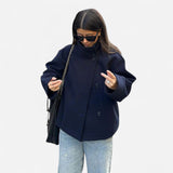 Elise – Manteau Court Luxe à Double Boutonnage pour Femme
