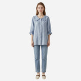 Chemisier en coton pour femme avec col volanté, manches 3/4, blouse décontractée à boutons.