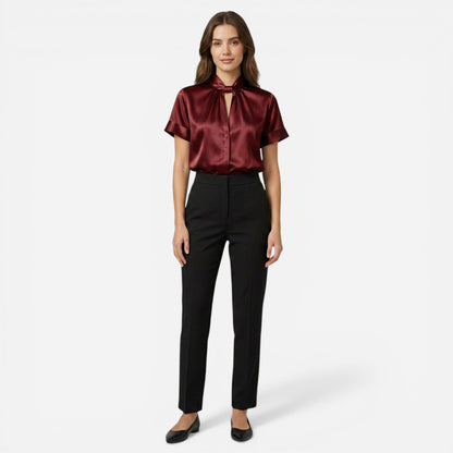 Blouse Élégante Femme à Manches Courtes, Col Haut et Détails Découpés