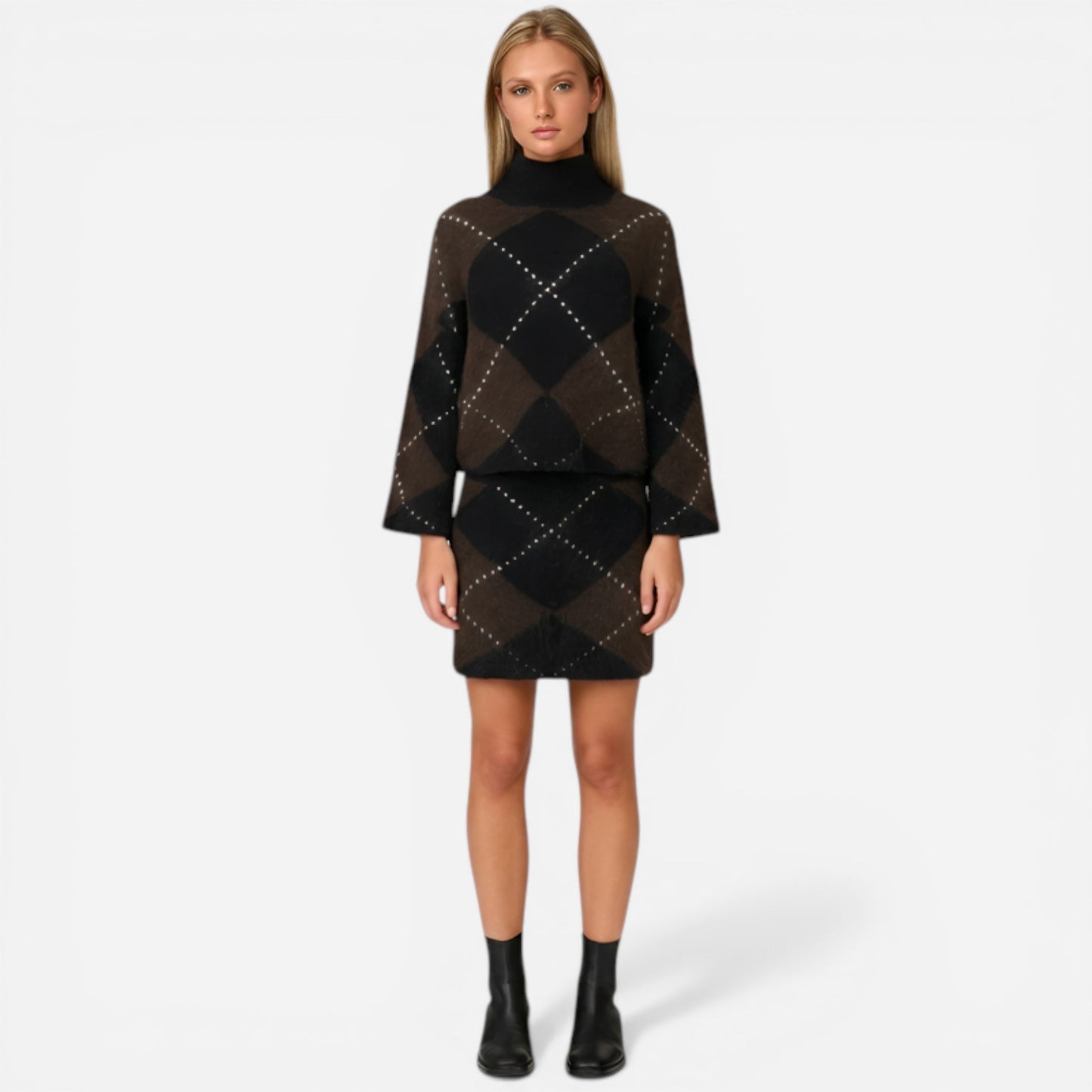 Ensemble en tricot à motifs losanges pour femmes - col roulé et jupe courte