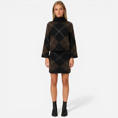 Ensemble en tricot à motifs losanges pour femmes - col roulé et jupe courte