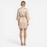 Robe en satin pour femmes avec ceinture kimono - Nuisette élégante courte