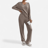 Québec Élégance Clothing set Kathy - Ensemble tricoté à col en V pour un style décontracté