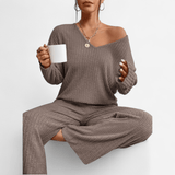 Québec Élégance Clothing set Kathy - Ensemble tricoté à col en V pour un style décontracté