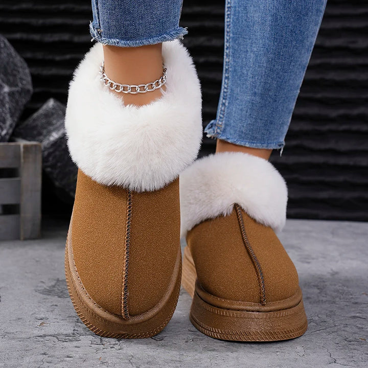 KLARA™ | Bottes antidérapantes en peluche