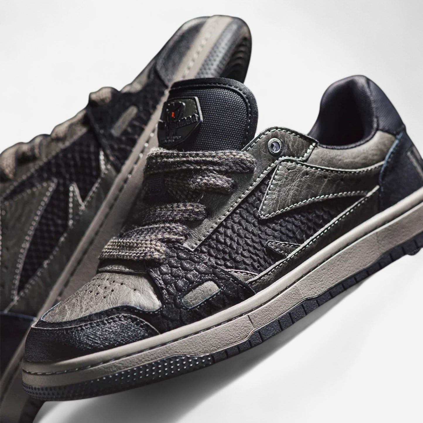 Black Mamba - Sneakers en Cuir de Serpent Unique et Élégantes