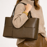 Sac Tissé de Luxe en Cuir Vegan Souple - Élégance et Durabilité