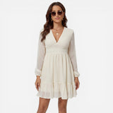Robe courte femme élégante en chiffon à décolleté en V et manches longues
