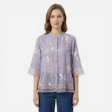 Blouse féminine douce avec broderie florale et col coréen élégant